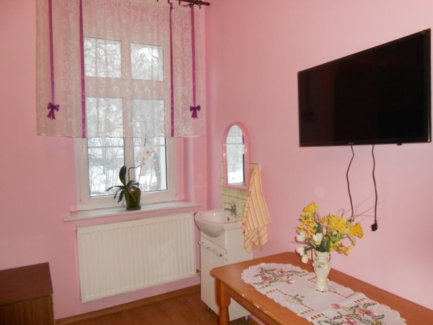 Dom Opieki dla osób starszych „Pałacyk pod Dębami” w Starych Oborzyskach