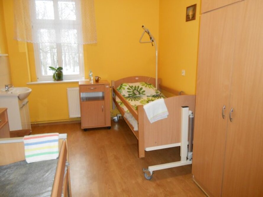 Dom Opieki dla osób starszych „Pałacyk pod Dębami” w Starych Oborzyskach