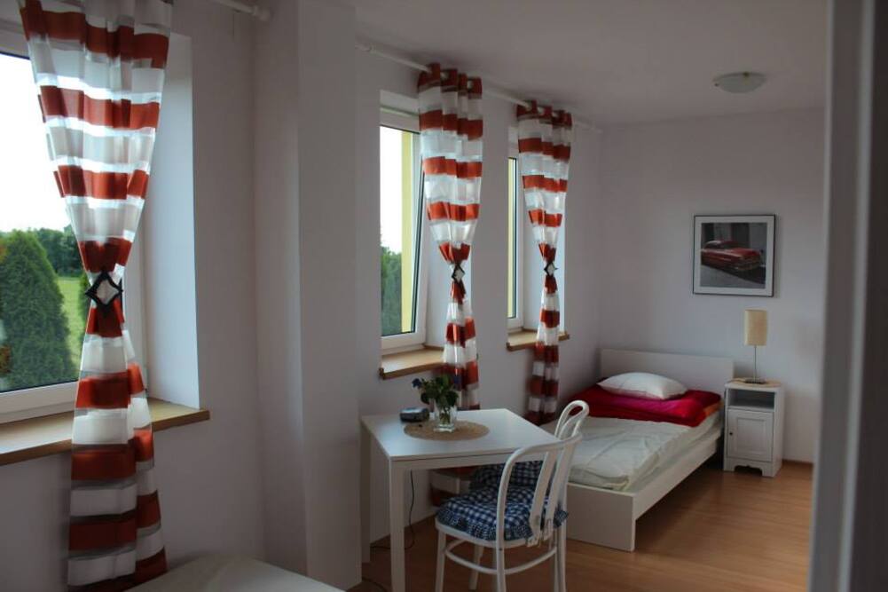 Jeden z pokoi w Domu Opieki „Zapiecek” w Myszkowie