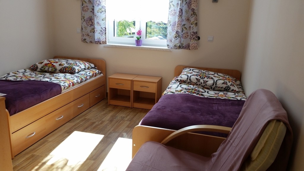 Pokój 2-osobowy w Domu Opieki „Lawendowy Zaścianek” w Zaściankach