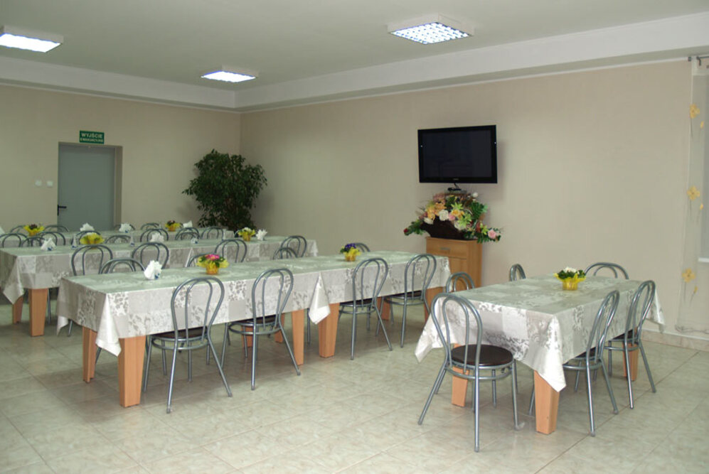 Domu Seniora „Dąbrówka” w Baninie dysponuje własną kuchnią - posiłki serwowane są każdego dnia we wspólnej jadalni