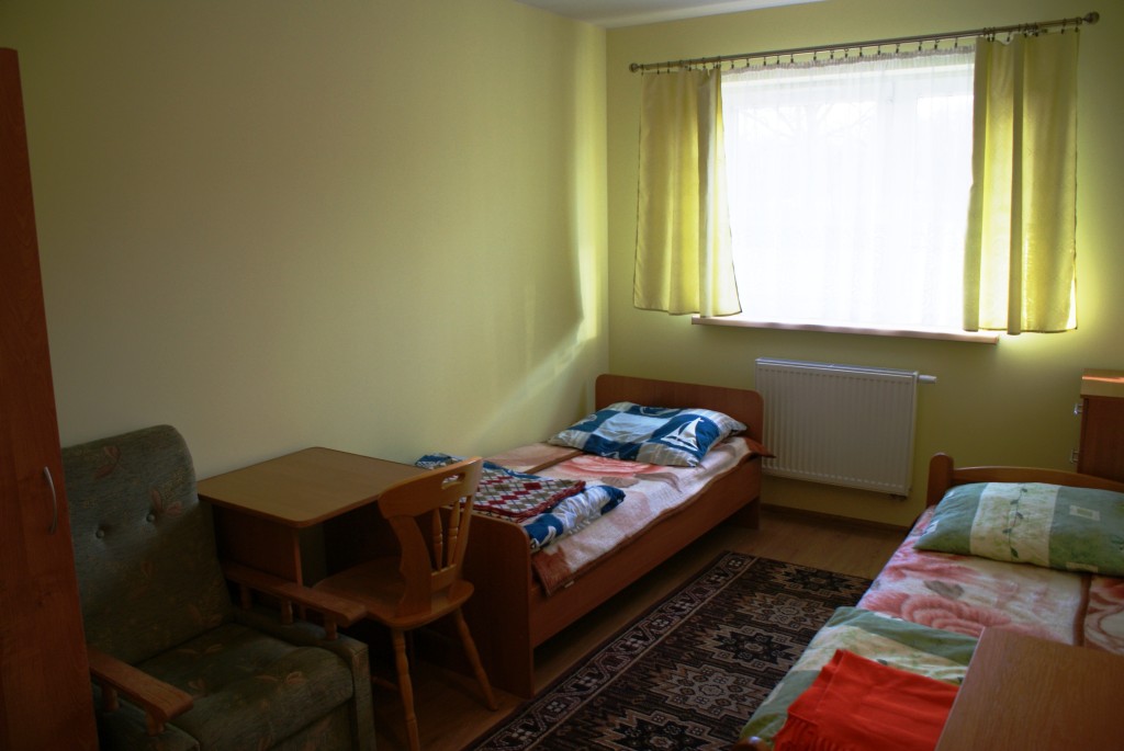 Pokoje w Prywatnym Domu dla Osób Starszych „Maria” w Skokowej są czyste i schludne