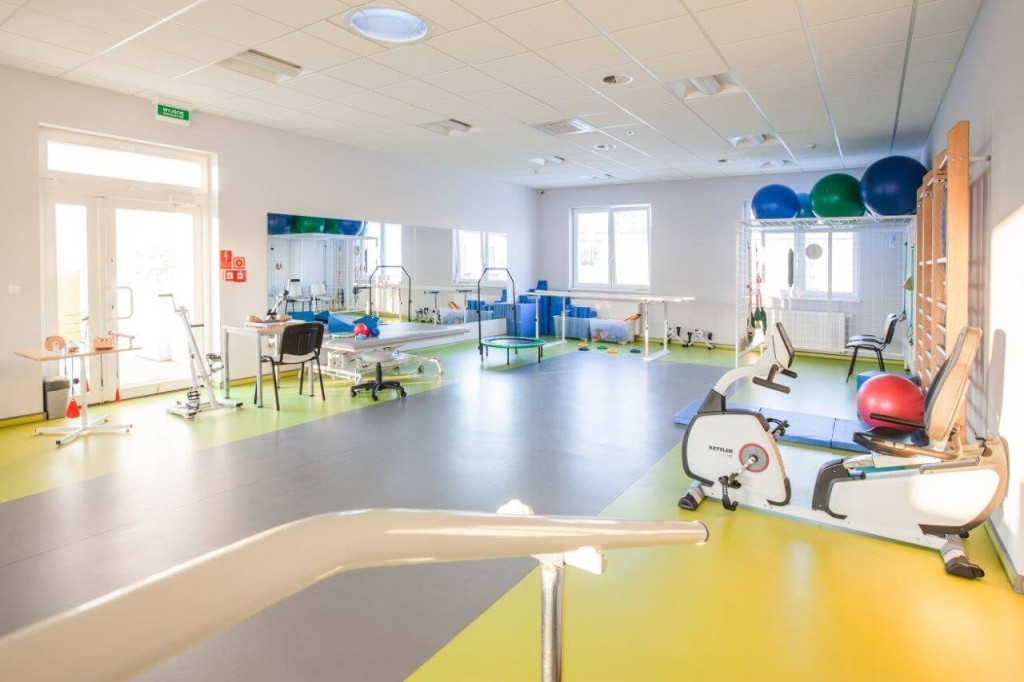 W Domu Opieki „Rezydencja Honorata” w Chorzowie znajduje się nowoczesna sala do rehabilitacji ruchowej