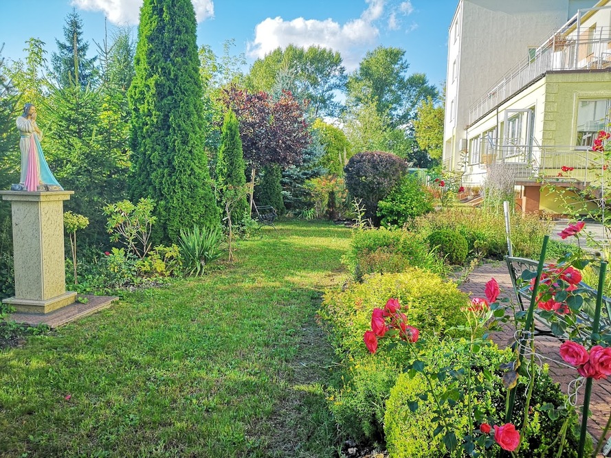 Dom Opieki „Oliwska 5” w Warszawie