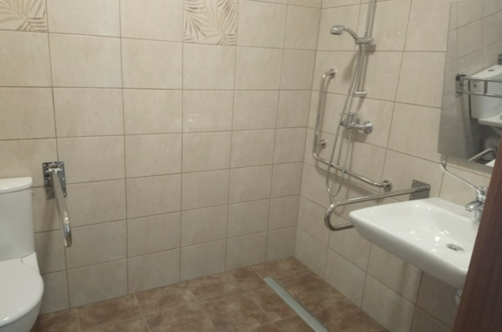 Dom Kwitnącej Jesieni w Starym Lesie