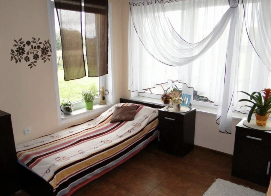 Pokoje mieszkalne w Domu Seniora w Orlu są jasne i przytulne