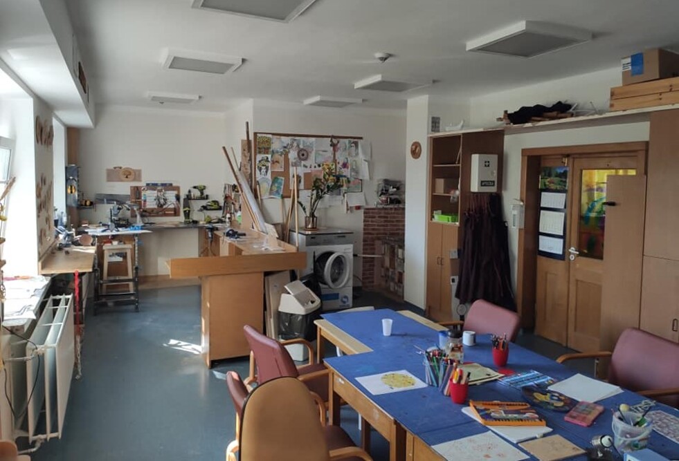 Dom Pomocy Społecznej „Leśny” w Warszawie dysponuje salą do terapii zajęciowej