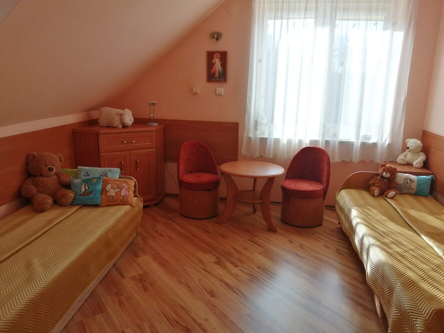 Dom Pomocy Społecznej dla Dorosłych prowadzony przez Zgromadzenie Sióstr Albertynek w Życzynie