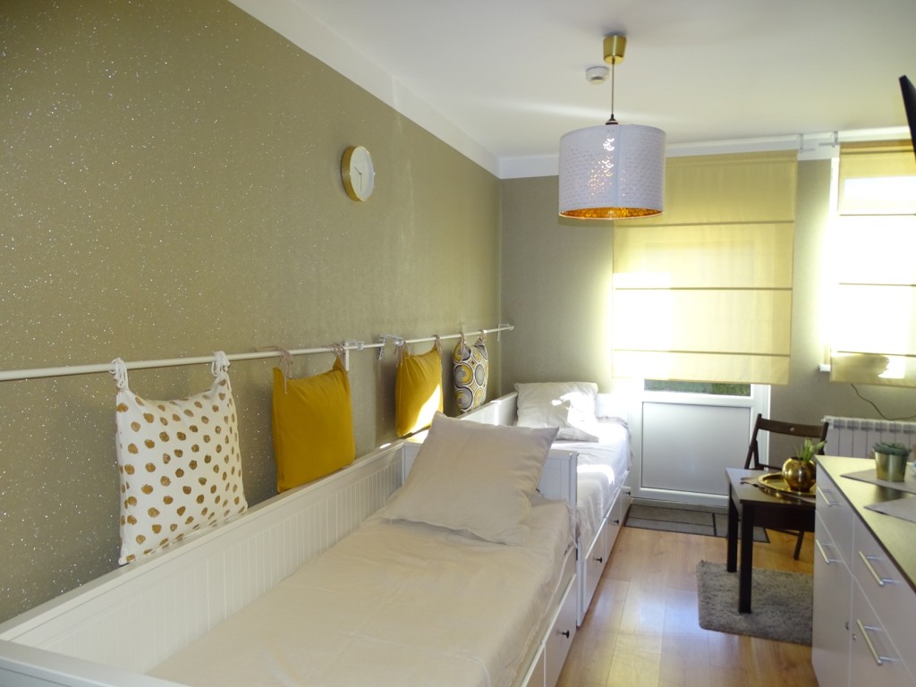 Pokoje w Domu Pomocy Społecznej w Zimnowodzie wyposażone są w nowoczesne meble i niezbędne sprzęty