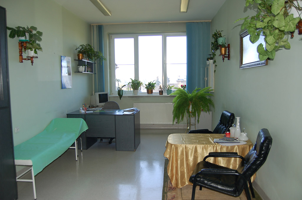 Dom Pomocy Społecznej w Kaliszu  dysponuje własną bazą zabiegową - w jej skład wchodzą między innymi gabinety pielęgniarskie