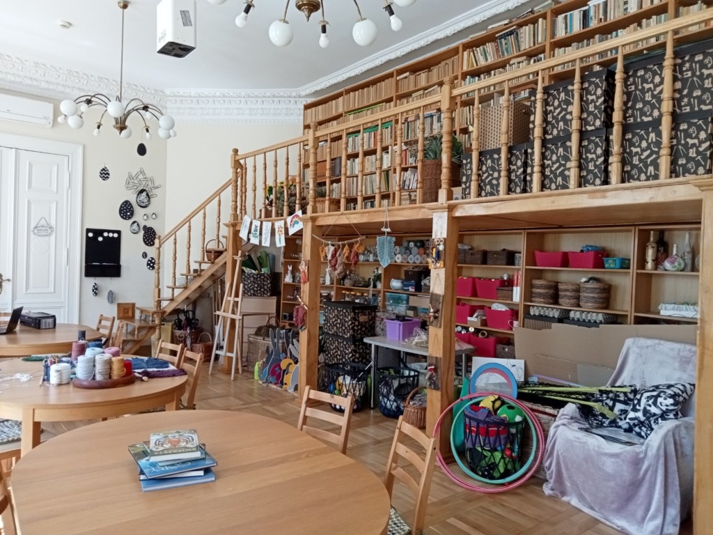 Sala terapii zajęciowej w Domu Pomocy Społecznej w Zimnowodzie