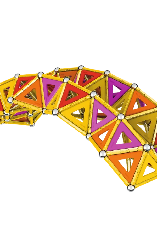 Most zbudowany z klocków magnetycznych Geomag dla wnuczki