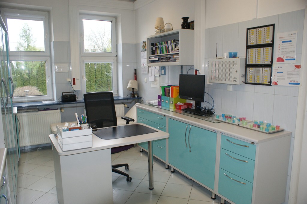 W Domu Pomocy Społecznej dla Kombatantów w Warszawie znajduje się gabinet zabiegowy