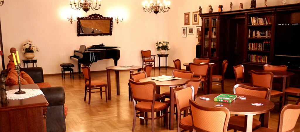 Sala muzyczna w Domu Pomocy Społecznej „Dom Muzyka Seniora” w Kątach