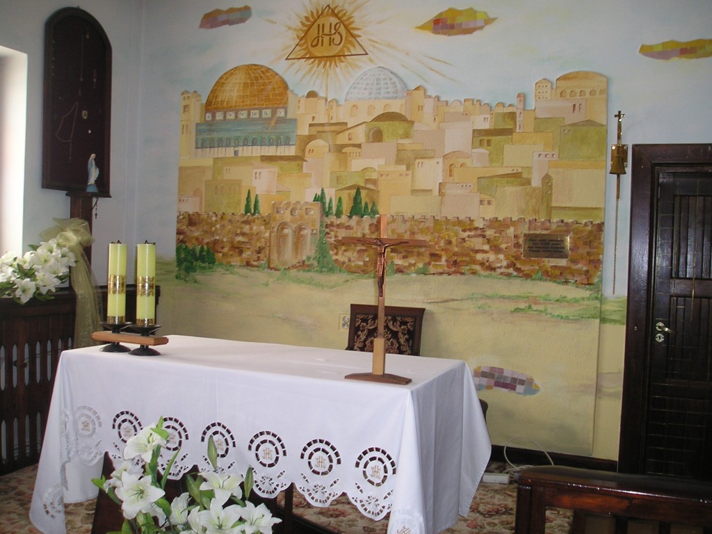 Kaplica w Domu Pomocy Społecznej im. Ks. Kardynała Józefa Glempa w Bramkach