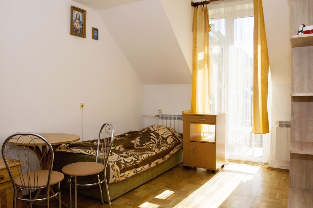 Pokój pensjonariusza w Domu Pomocy Społecznej w Parkoszu