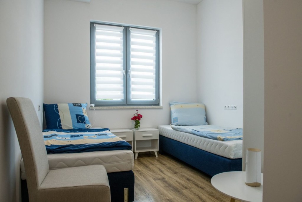 W Domu Opieki „Kampus III Wieku” w Boronowie do dyspozycji seniorów są zarówno pokoje, jak i apartamenty