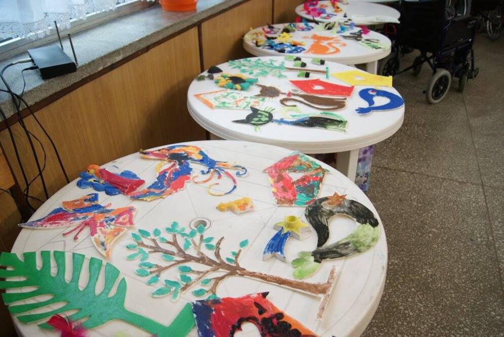 Prace mieszkańców Domu Pomocy Społecznej „Przyjaźń” w Tarnowskich Górach wykonane podczas terapii zajęciowej
