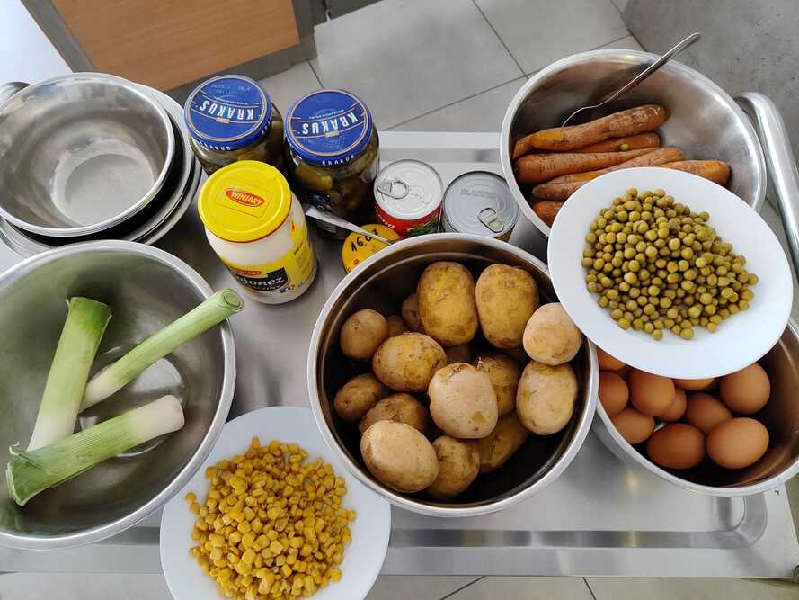 Terapia zajęciowa w Domu Pomocy Społecznej „Ostoja” w Lubinie - zajęcia kulinarne