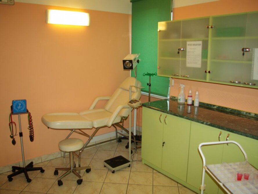 W Domu Pomocy Społecznej nr 2 w Sosnowcu dostępny jest gabinet medycznej pomocy doraźnej