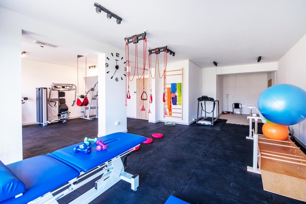 Dom Seniora „Rezydencja Margonin” w Margoninie dysponuje salą gimnastyczną wyposażoną w nowoczesny sprzęt do ćwiczeń i rehabilitacji