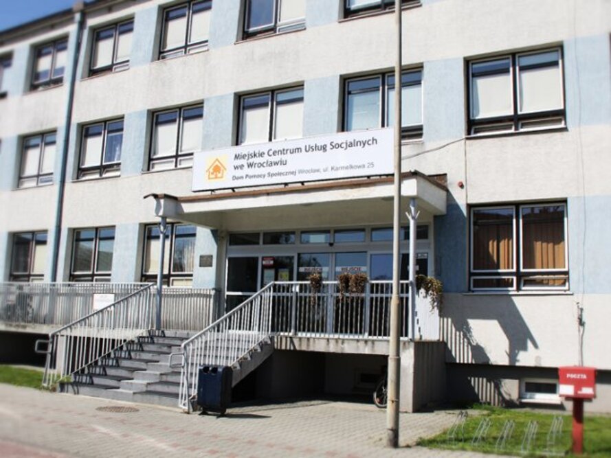 Dom Pomocy Społecznej przy Karmelkowej we Wrocławiu
