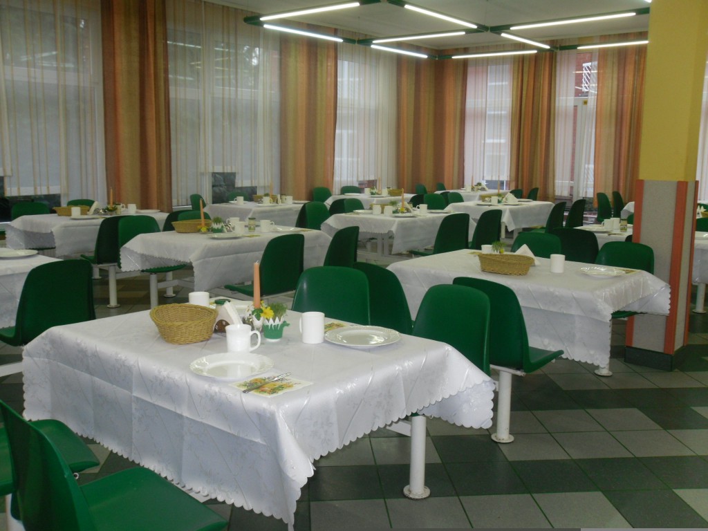 Jadalnia w Domu Pomocy Społecznej Caritas Diecezji Gliwickiej w Wiśniczach