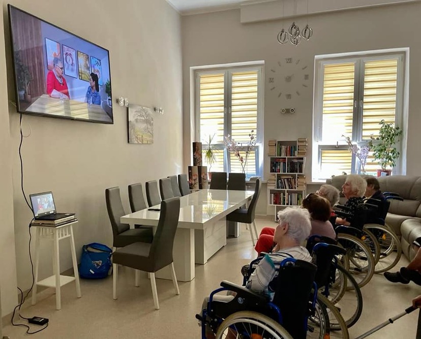 Dom Pomocy Społecznej nr 3 w Zabrzu to także przestrzenie wspólne, takie jak świetlica 