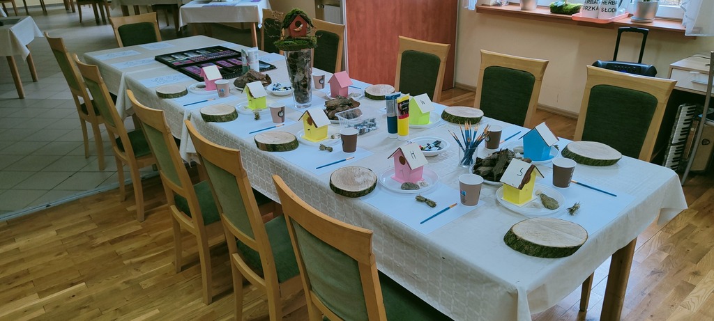 Dom Spokojnej Starości „Święta Barbara” w Kamionku oferuje swoim podopiecznym terapię zajęciową