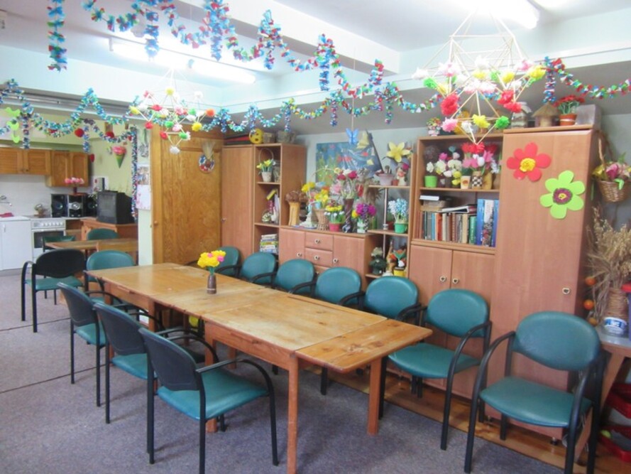 Świetlica z aneksem kuchennym w Domu Pomocy Społecznej im. Małżonków Terakowskich w Gnieźnie