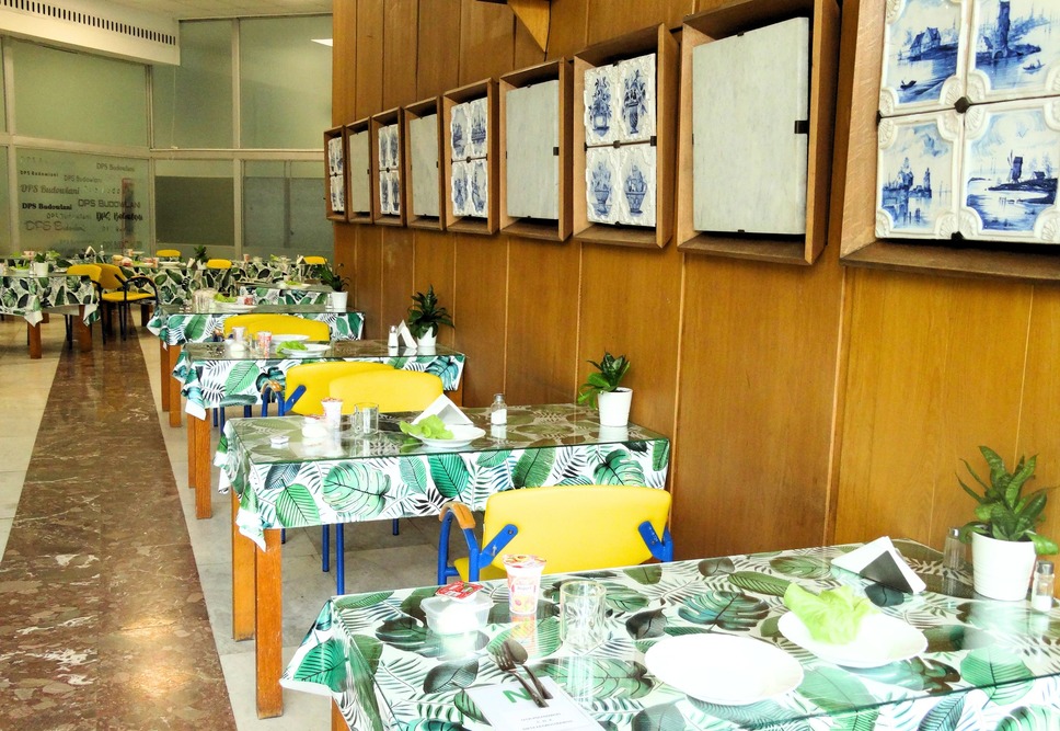 Jadalnia w Domu Pomocy Społecznej „Budowlani” w Warszawie