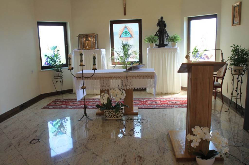 Dom Pomocy Społecznej im. Ks. Wojciecha Borowiusza w Cmolesie