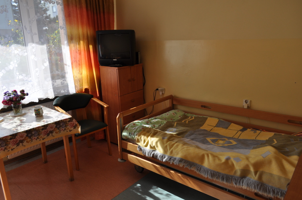 Pokój pensjonariusza w Domu Pomocy Społecznej „Chemik” w Warszawie