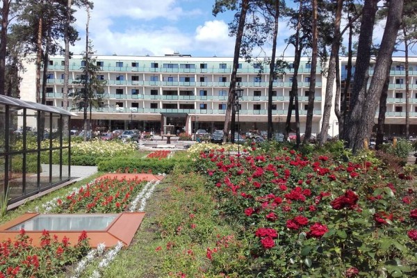Sanatorium „Jutrzenka - Hutnik” w Wieńcu-Zdroju