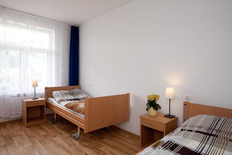 Mieszkańcy Domu Pod Klonami w Głogoczowie mają zapewnione bardzo dobre warunki zakwaterowania