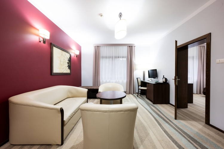 Hotel „Górski Raj” w Porębie Wielkiej