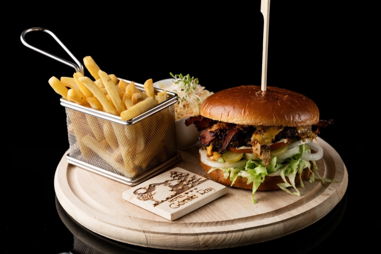 Hotel „Górski Raj” w Porębie Wielkiej