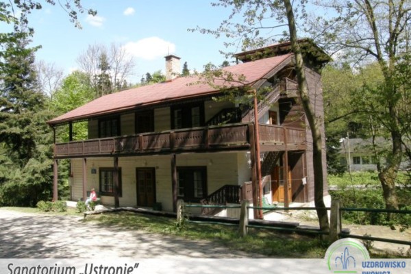 Sanatorium „Ustronie” w Iwoniczu-Zdroju