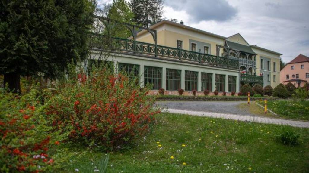 Willa Dąbrówka w Długopolu-Zdroju