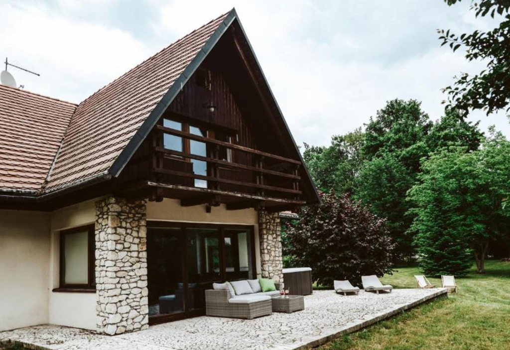 Dwór w Tomaszowicach