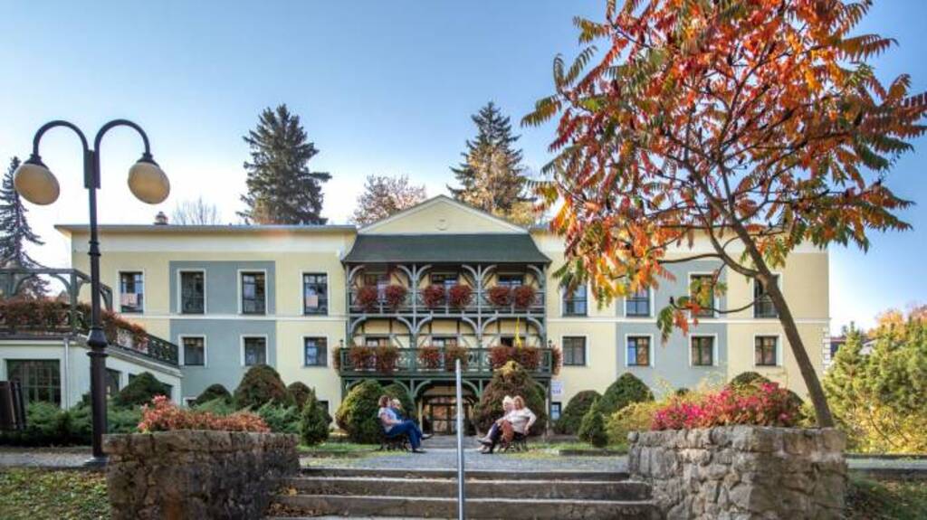 Willa Dąbrówka w Długopolu-Zdroju