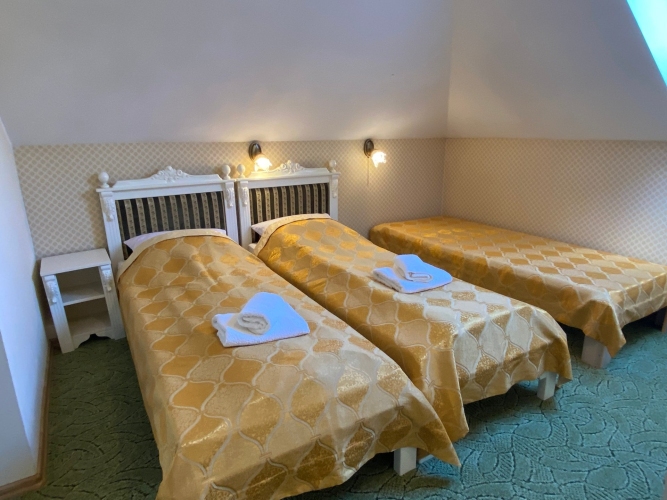 Dworek Bursztynowy w Karwi