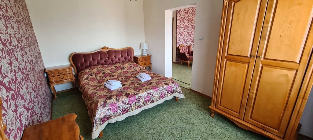 Dworek Bursztynowy w Karwi