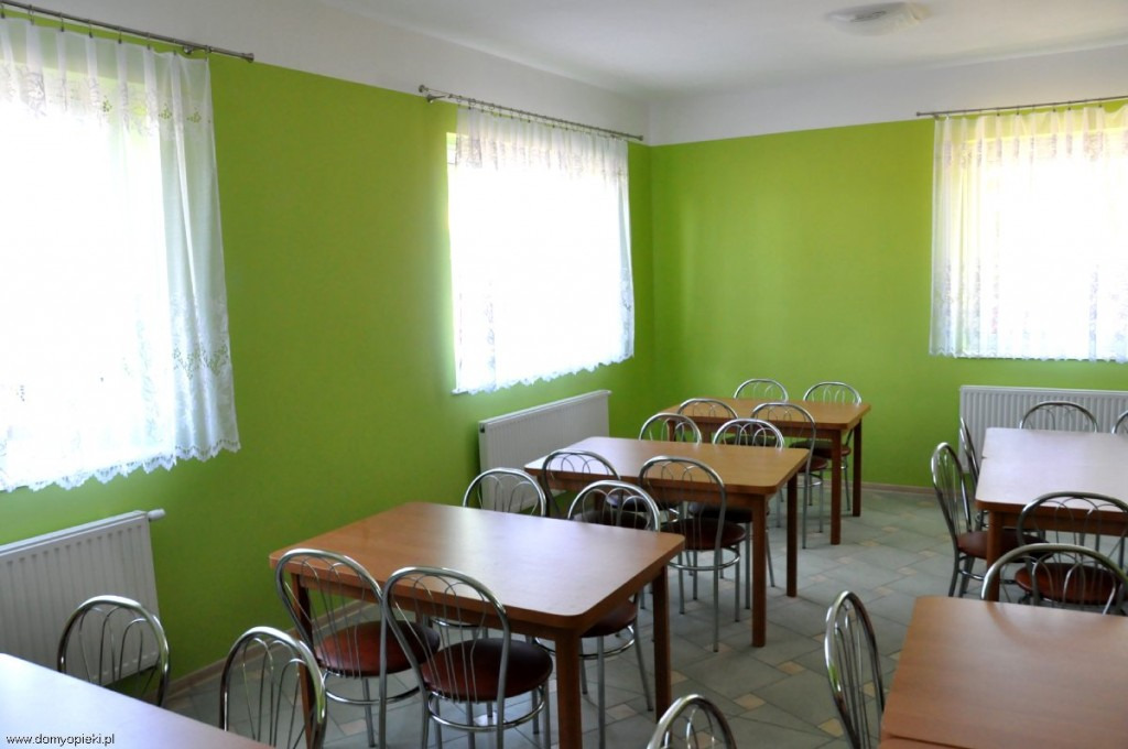 Prywatny Dom Opieki GERMED w Nowym Dworze Mazowieckim dysponuje przestronną stołówką