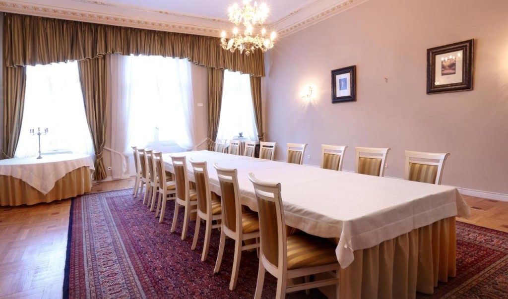 Pałac Biedrusko w Biedrusku