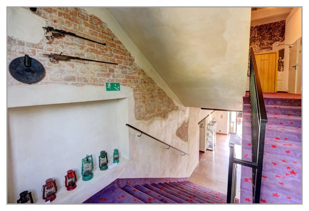 Koszary Arche Hotel w Górze Kalwarii