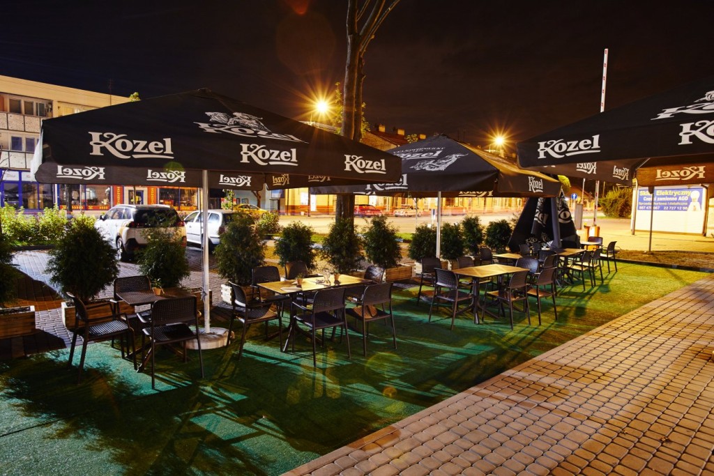 Koszary Arche Hotel w Górze Kalwarii