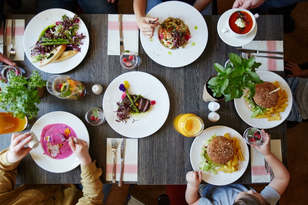 Koszary Arche Hotel w Górze Kalwarii