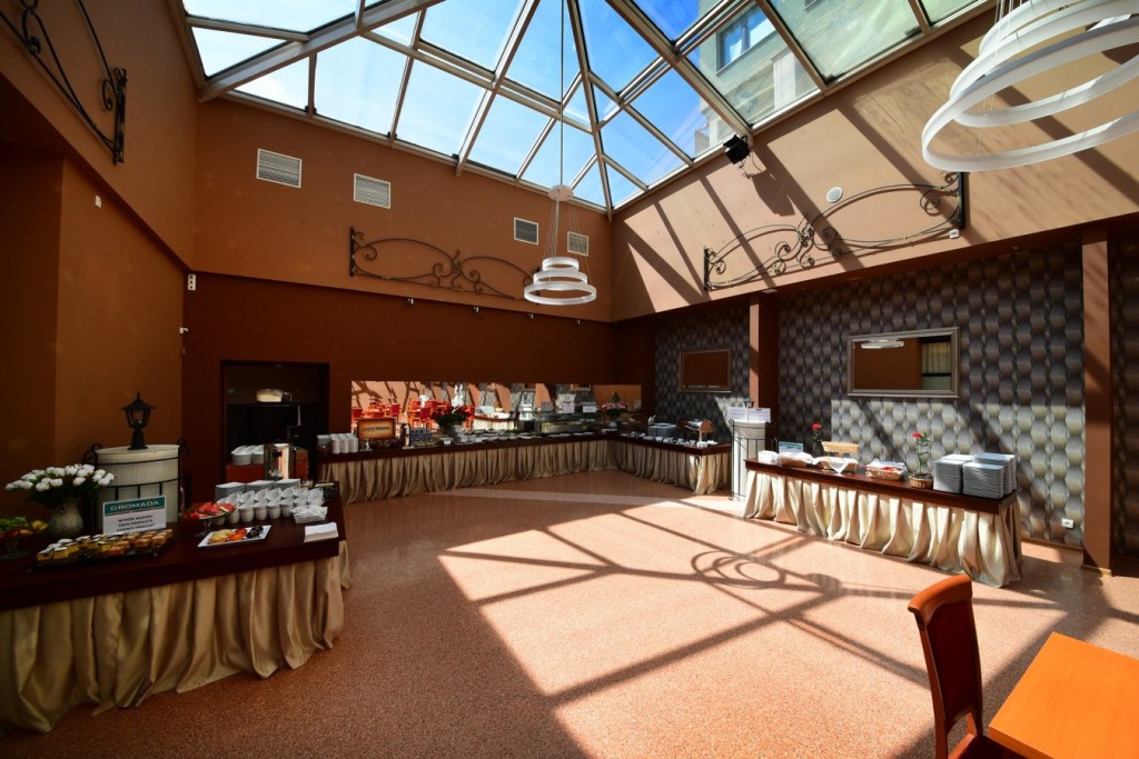 Hotel „Gromada” w Pile