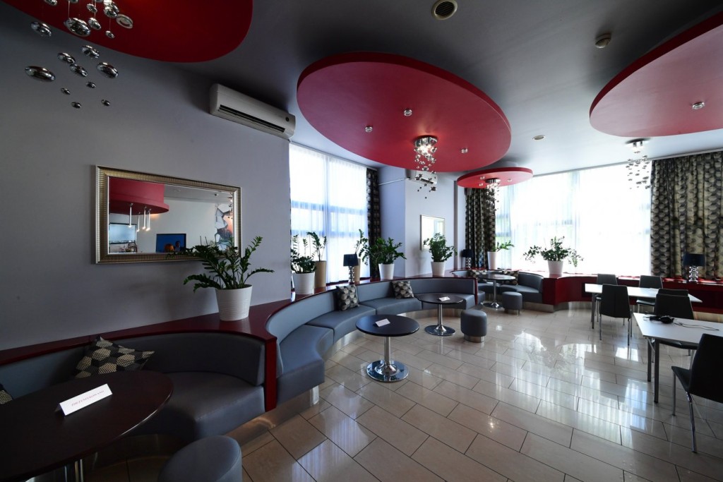 Hotel „Gromada” w Pile